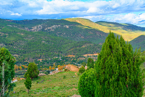 Vistas desde la parte superior del castillo en cirat