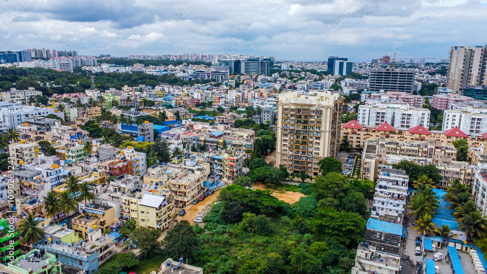 Naklejka premium Ariel Shot of beautiful Bangalore City in India 