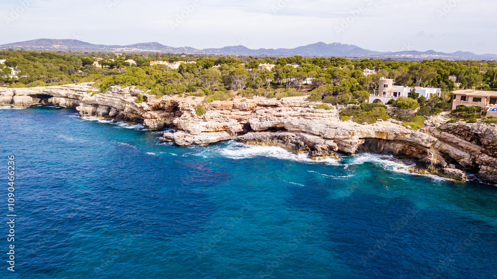 Obraz premium Mallorca's Scenic Rocky Coastline