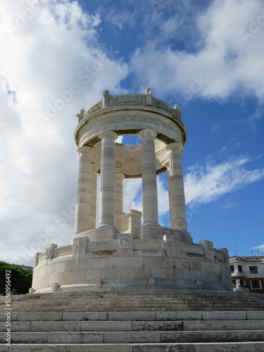 Monumento ai caduti, Ancona, Marche, Italia photo