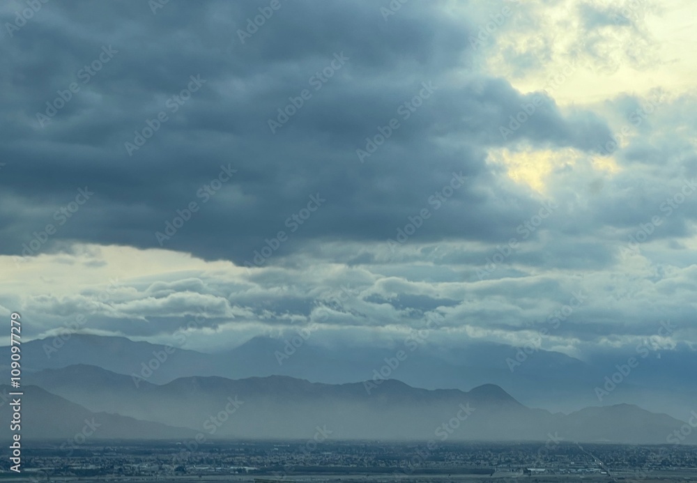 Fototapeta premium clouds over the sea