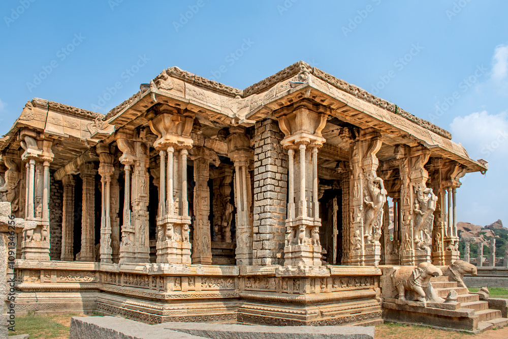 Fototapeta premium Musical pillars of Vijaya Vitthala temple Hampi, Karnataka