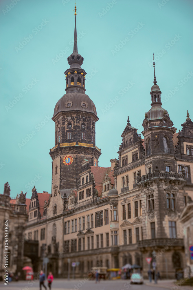 Obraz premium Evening in Dresden on a late rainy autumn day