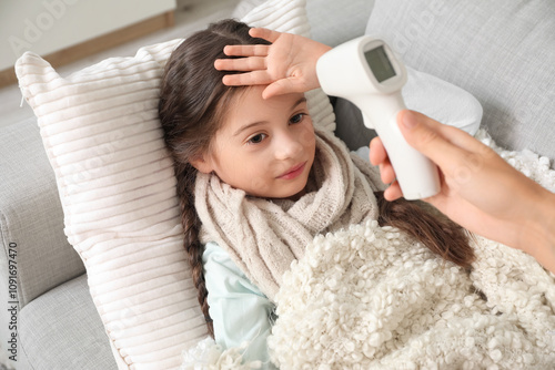 Mother with infrared thermo...