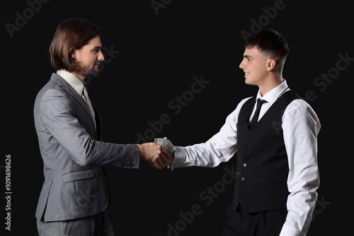 Young business men with bri...