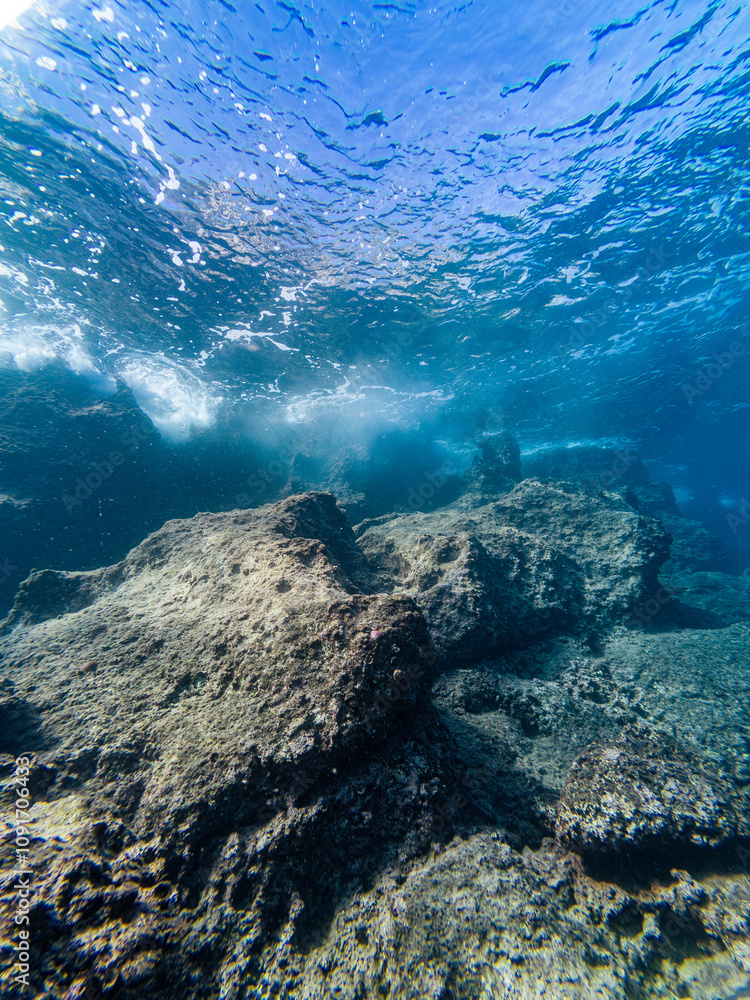 Obraz premium Antalya looking up from reefs vertical backgorund