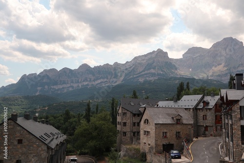 Vista desde Tramacastilla, Valle de Tena, Huesca. Pirineos. photo