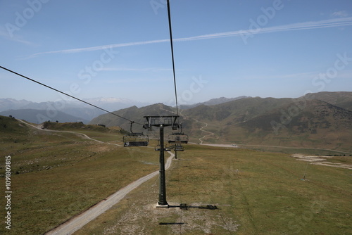 Telesilla en Pla de Beret, Pirineos, Valle de Arán.