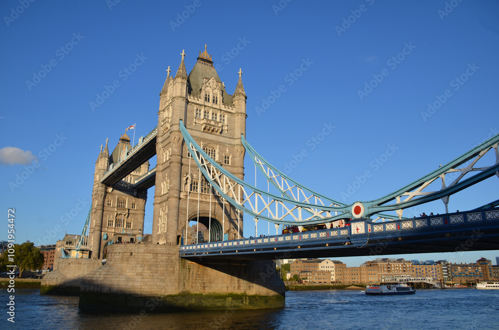 Fototapeta premium London, England, United Kingdom - October 2024: Tower Bridge is a bascule, suspension bridge built between 1886 and 1894. One of the prominent symbols of the United Kingdom.