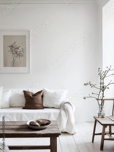 Minimalist Living Room Feat...