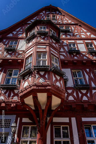 Obraz na płótnie Fachwerkbauten in der Altstadt von Miltenberg, Bayern, Deutschland w salonie