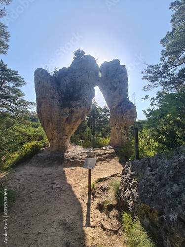 Rocher dolomitique du Chaos de Montpellier-le-Vieux photo