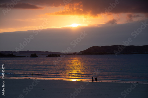 Coucher du soleil en Bretagne - France photo