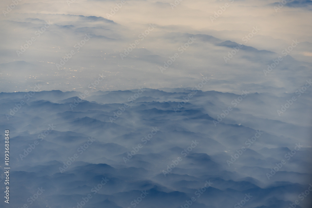 Misty Mountain Majesty, as seen from a plane Misty Mountain Majesty, as seen from a plane