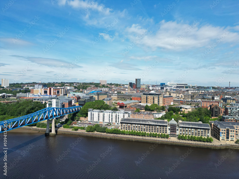 Obraz premium Central Newcastle City from River Tyne at Northern England