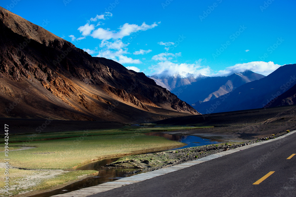 Naklejka premium Lhasa River Valley, Tibet, China
