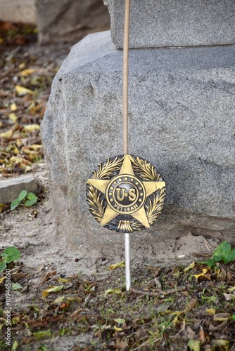 US Veteran Star by Gravestone. Yorktown VA, USA.