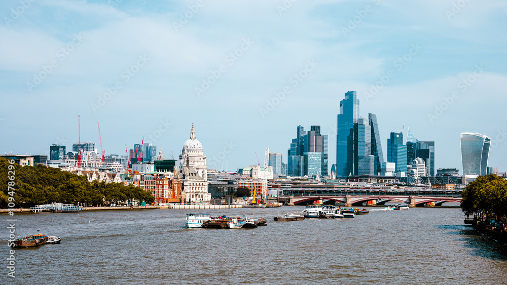 Naklejka premium London city buildings and architecture