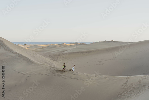 Las Dunas de Maspalomas es un espacio natural único en las Islas Canarias por su belleza y la variedad de ecosistemas que alberga. photo