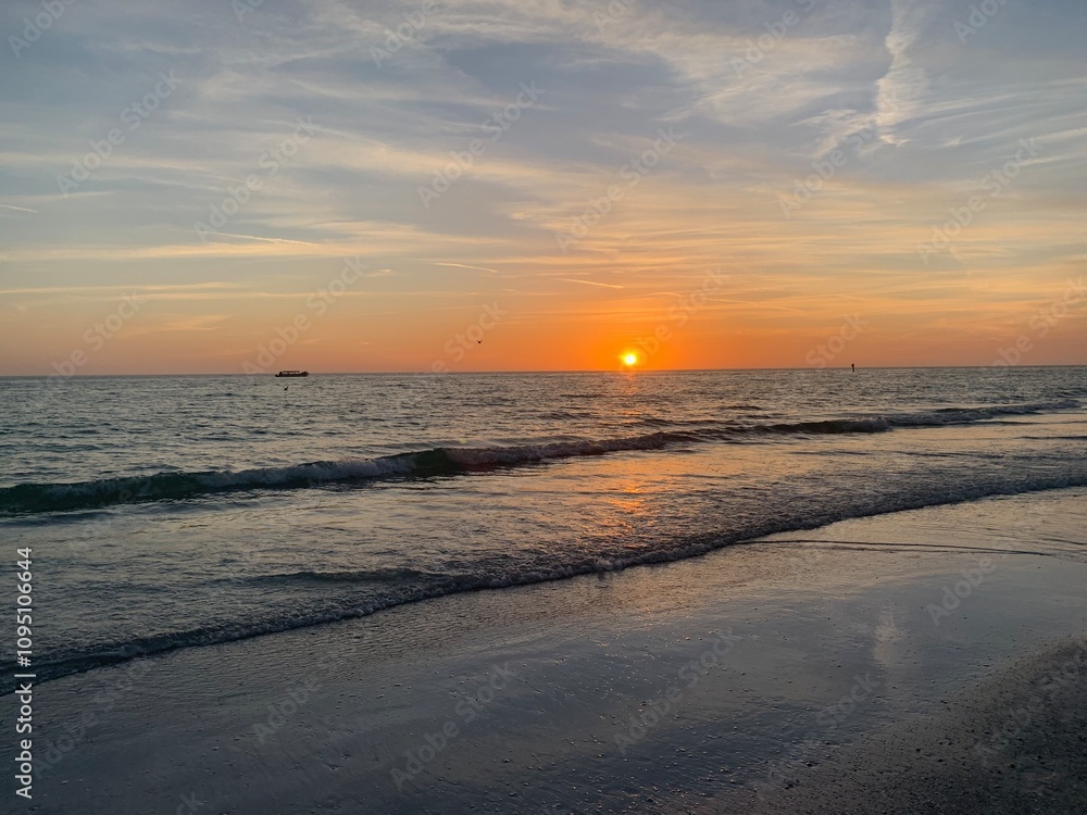 Fototapeta premium sunset on the beach