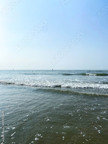 Vue sur les mer et les vagues