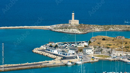 Φωτογραφία Aerial view of the lighthouse of Vieste, in the province of Foggia, Puglia, Italy