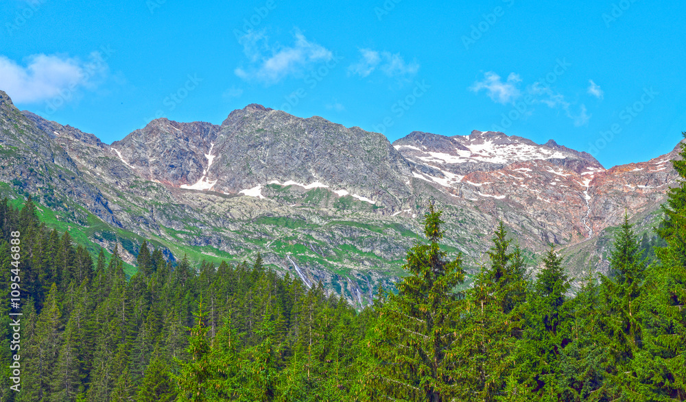 Blick vom Pflerschtal in die Stubaier Alpen Blick vom Pflerschtal in die Stubaier Alpen