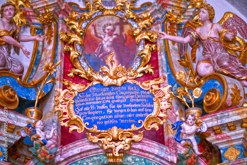 Wallpaper Mural Das Immaculata-Altar in der Barbarakapelle in Meran (Südtirol) Torontodigital.ca