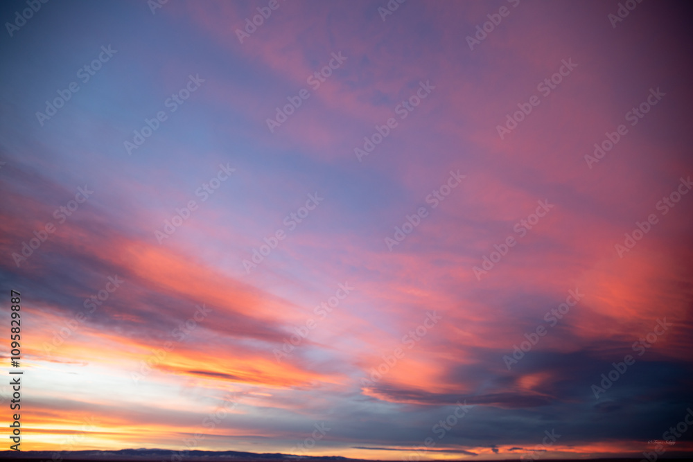 Fototapeta premium Pink blue sunset clouds Wyoming 
