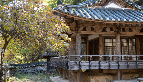 가을에 만나는 한옥이 있는 풍경