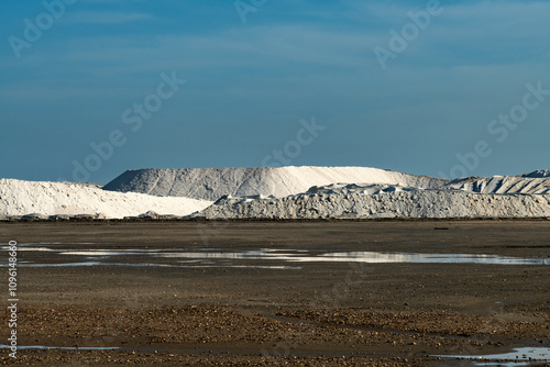 plage de Piémanson au bord de la mer Méditerranée