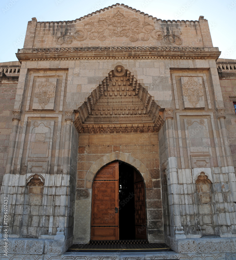 Obraz premium Located in Aksaray, Turkey, the Great Mosque was built in the 15th century.