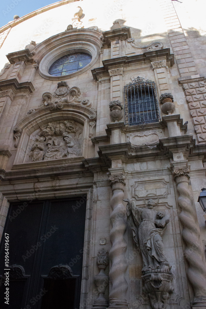 Detailed facade with statues in Barcelona Cathedral Detailed facade with statues in Barcelona Cathedral