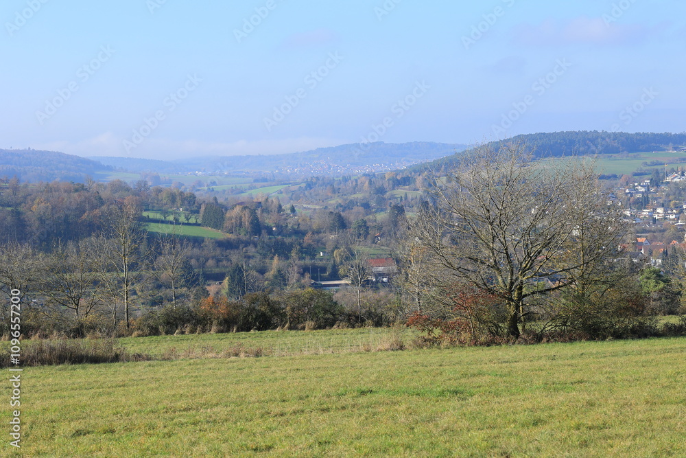 Fototapeta premium Blick über das Heckengäu Richtung Simmozheim