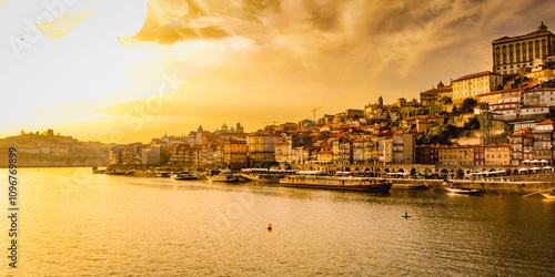 The sunset over the Douro river and the city of Porto, northern Portugal