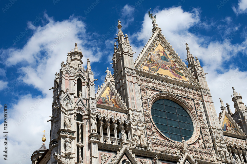 Obraz premium detail of the Siena Cathedral