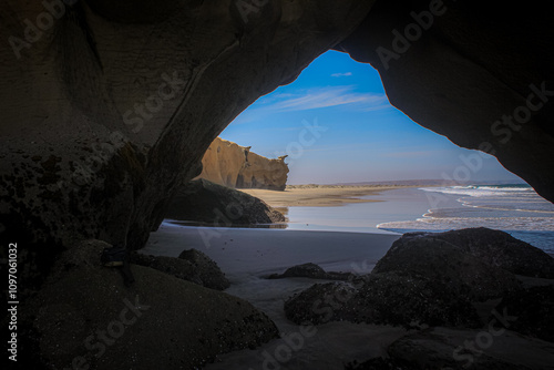 the arch of the sea