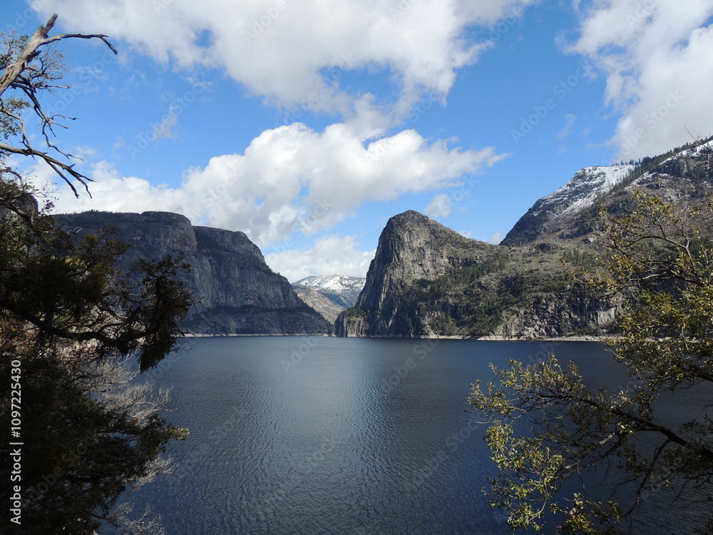 Naklejka premium Mountain Lake View