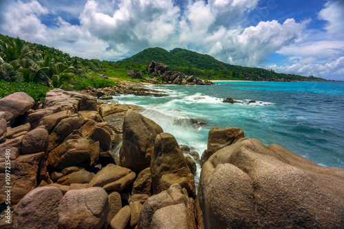 Obraz na płótnie tropical beach anse songe on la digue on the seychelles w salonie