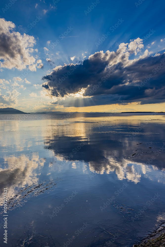 Obraz premium サロマ湖の夕日