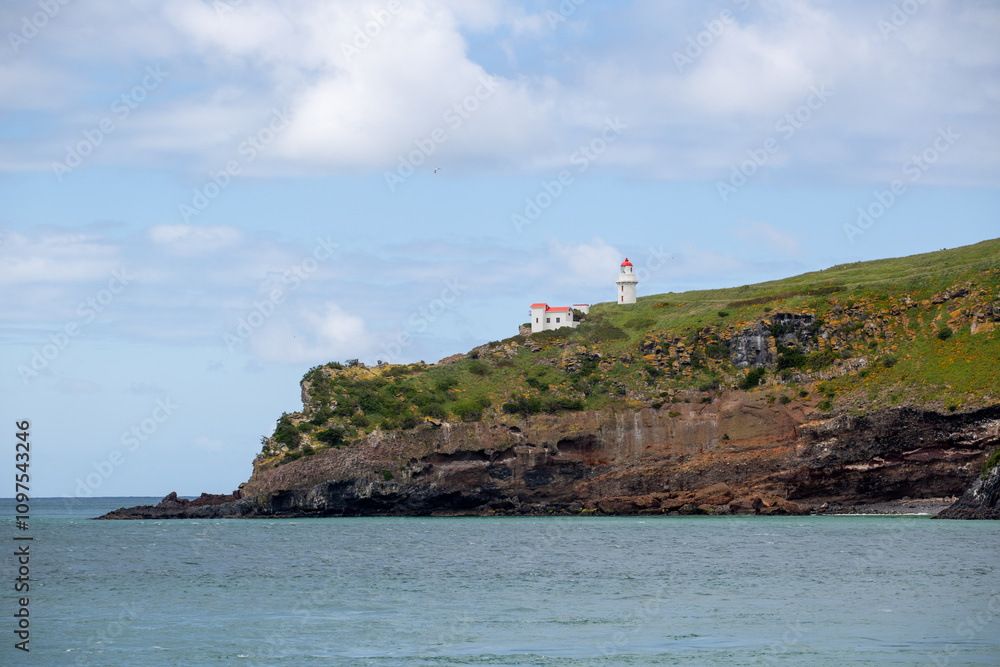 Taiaroa Lighthouse from Aramoana Pier Taiaroa Lighthouse from Aramoana Pier