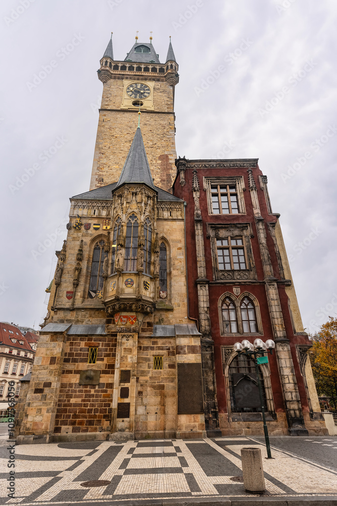 Obraz premium Prague City Hall that houses the famous astronomical clock.