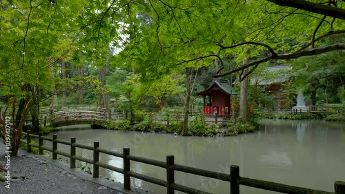  静岡 遠州一間宮小国神社 境内の池畔風景
