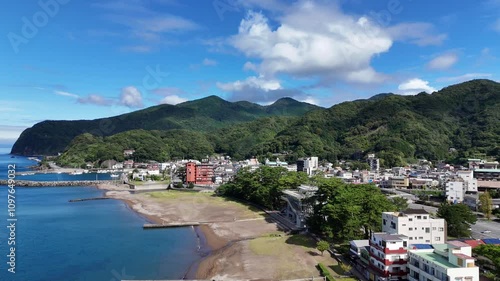 I took this photo of Toi, located in Izu City, Shizuoka Prefecture. The area is famous for Toi Gold Mine and Toi Onsen.