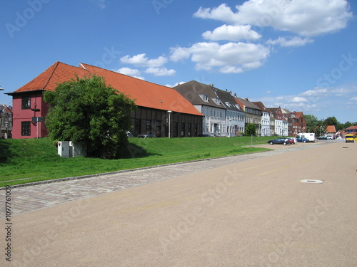 Lagerhäuser am Binnenhafen in Glückstadt in Schleswig-Holstein photo