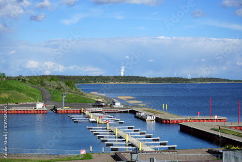 Ein neuer Hafen am neuen See in Brandenburg photo