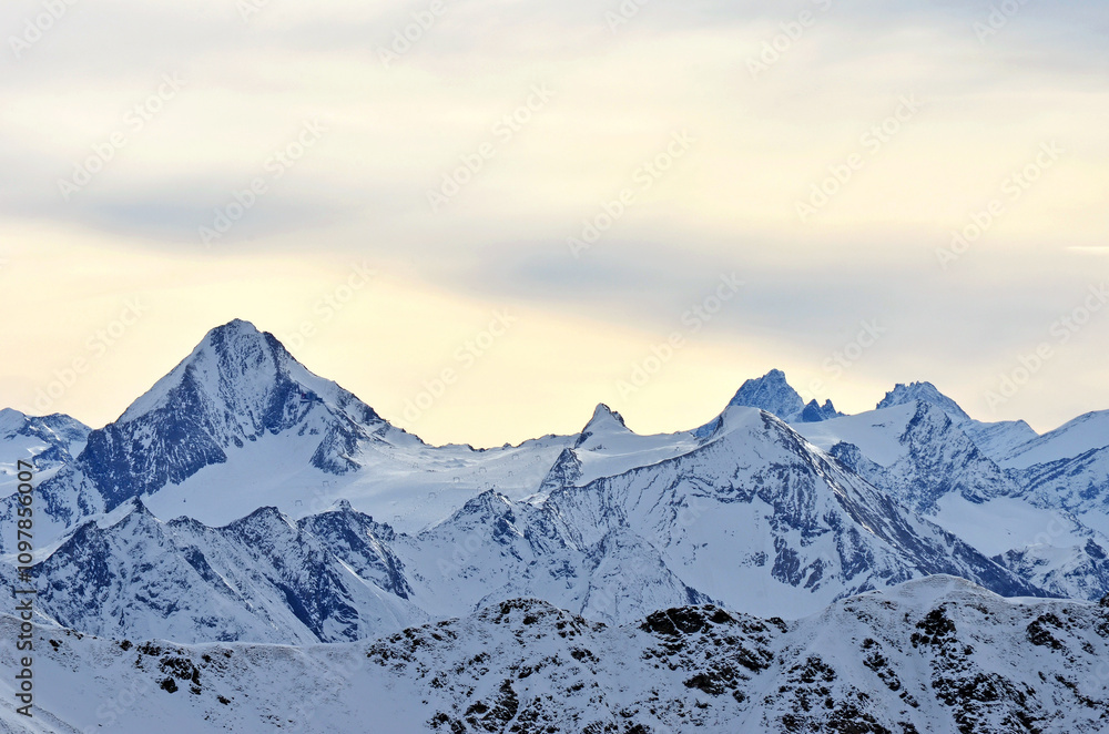 Obraz premium Majestätische Berge