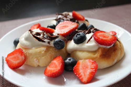 pancakes with berries photo