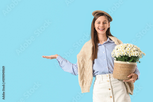 Stylish young woman with ch...