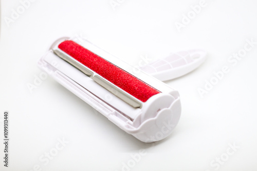 Magic roller pet hair remover for dogs and cats, designed to easily clean fur from surfaces, showcased on a clean white background. Ideal for pet care product catalogs, advertisements, or promotional 